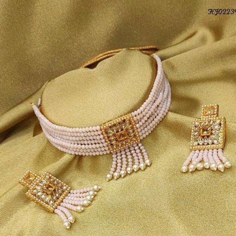 Feminine Chic White Jewellery Sets