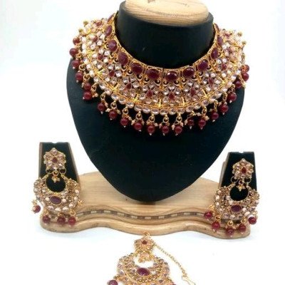 Diva Kundan Unique Jewellery Sets