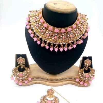 Classic Diva Kundan Unique Jewellery Sets