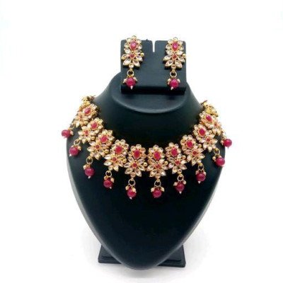 Elite Graceful Kundan Jewellery Sets