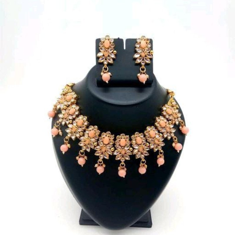 Elite Classy Graceful Kundan Jewellery Sets